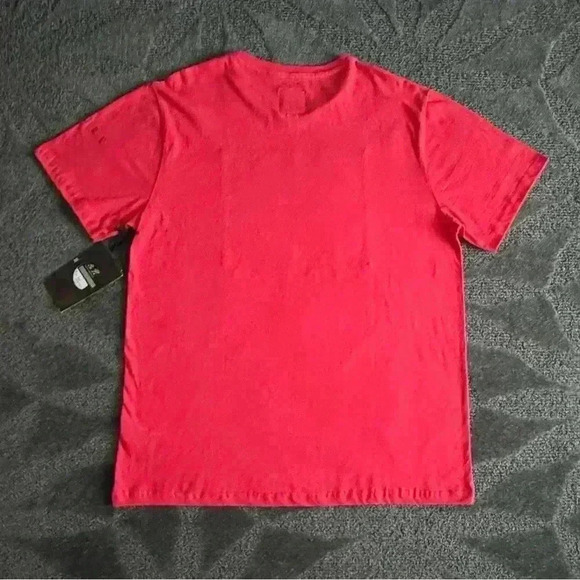 🆕Men’s  Graphic Embroidered Luxury T-Shirt - Picture 3 of 13